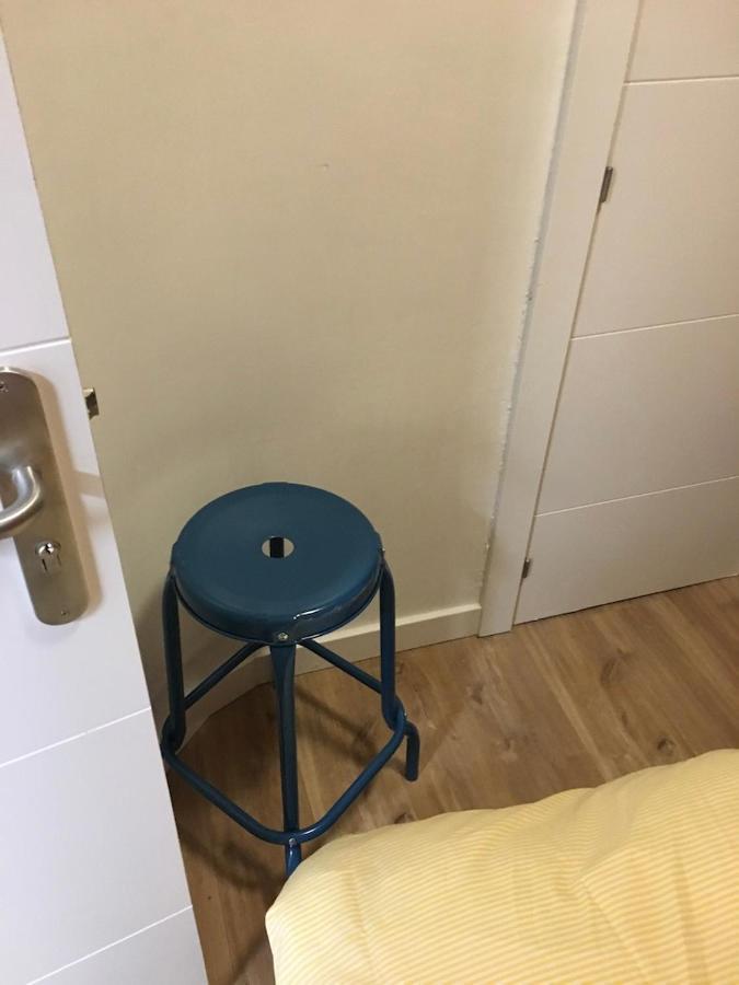 Practical Room: Barcelona-Fira-Airport โอสปิตาเล็ต เดอ โยเบรกัต ภายนอก รูปภาพ